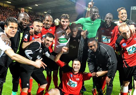 Coupe De France Guingamp Fait Sensation Et Rejoint Rennes En Finale