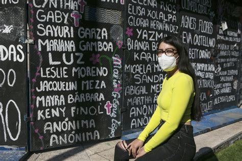 After disfiguring acid attack, saxophone is Mexican female musician's ...