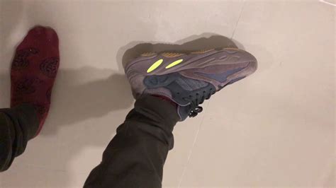 Adidas Yeezy Boost 700 Mauve On The Feet And Sizing Youtube