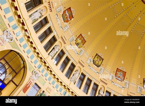 Interior of the Prague Main Railway Station Stock Photo - Alamy