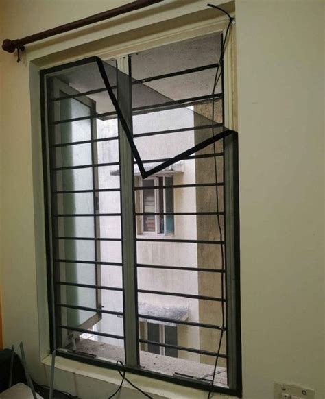 Hinged Black Velcro Mosquito Net Fixing For Windows Aluminium At Rs