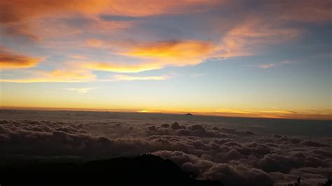 Ke Indahan Gunung Slamet Di Saat Sanset Youtube