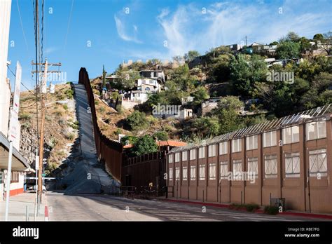 Nogales Border Hi Res Stock Photography And Images Alamy