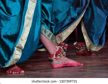 42 Lavani dancer Images, Stock Photos & Vectors | Shutterstock