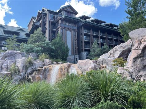 Disneys Wilderness Lodge Key To The World Travel