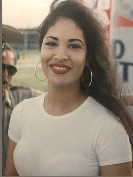 Pin By Lauren Decampos On Selena Quintanilla Selena Quintanilla Selena Selena Q