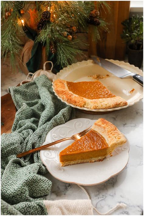 Recipe for Pumpkin Pie from Real Pumpkin with Sour Cream Crust