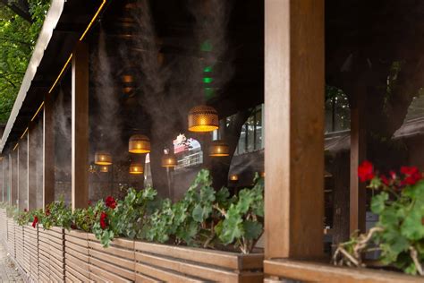 Restaurant Misting Systems Patio Misters And Outdoor Fans