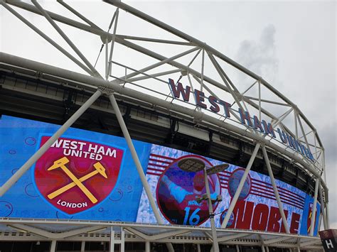 West Ham United Fc Olympic Stadium Gibbos 92