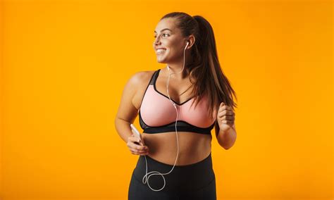 The 12 Best Sports Bras For Dd Cups In 2022