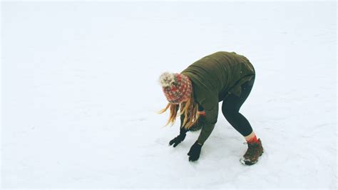 This Alternative to Snow-Shoveling Is Fast and Easy | Mental Floss