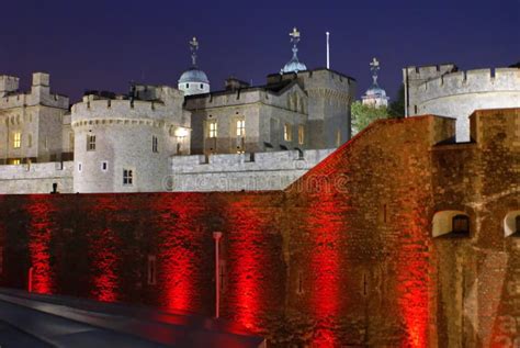 Tower of London at night stock photo. Image of site - 255165144