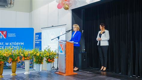 POWIATOWY DZIEŃ EDUKACJI NARODOWEJ W NASZEJ SZKOLE Zespół Szkół