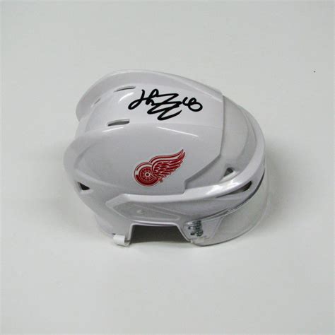 Henrik Zetterberg Signed Detroit Red Wings Mini Helmet Nhl Auctions