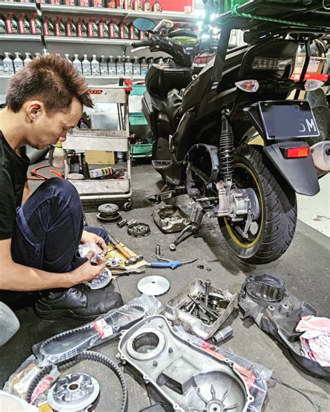 Aerox Full Servicing Motorcycles Motorcycle Accessories On Carousell