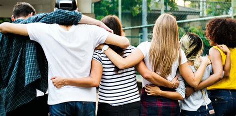 Psicología De La Adolescencia Etapas Y Desafíos Colegio De Psicólogos Sj