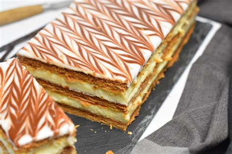 Recette de Classique millefeuille à la vanille Délicieux gâteau