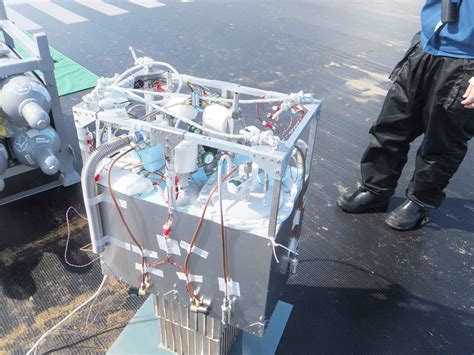 Balloon Borne Stratospheric Air Sampling Experiment At Syowa Station