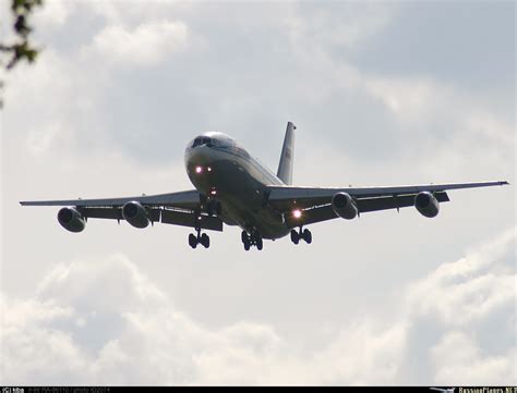 File:Ильюшин Ил-86 51483208078, Москва - Шереметьево RP2074.jpg ...
