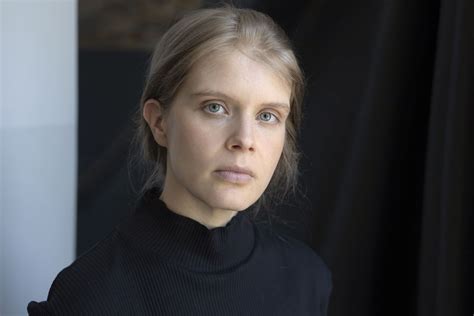 Alina Tomnikov - Filmmakers