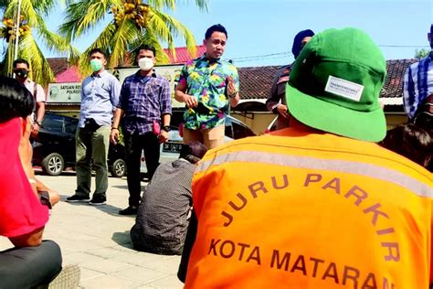 Dishub Mataram Buru Juru Parkir Nakal Lombok Post