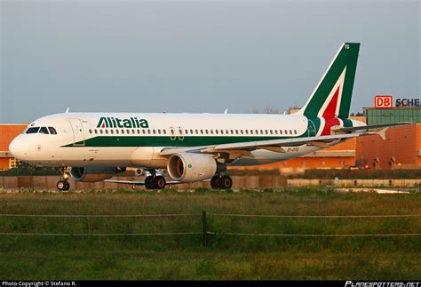 EI DTG Alitalia Airbus A320 216 Photo By Stefano R ID 698543