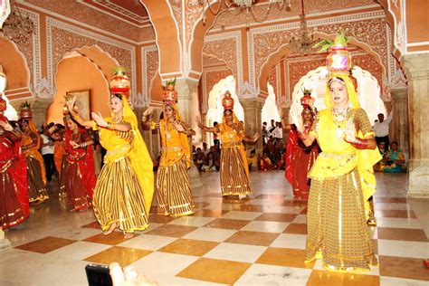 Las Mejores Danzas Folcl Ricas Tradicionales De Rajast N