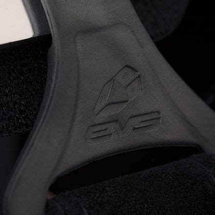 EVS Axis Pro Knee Brace | MotoSport