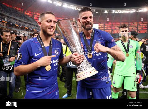 Chelsea S Eden Hazard Left And Olivier Giroud Celebrate With The