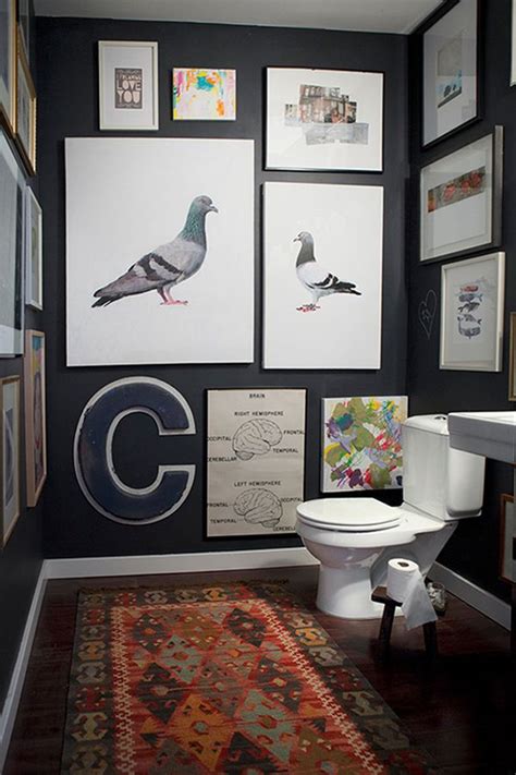 How To Spice Up Your Bathroom Décor With Framed Wall Art