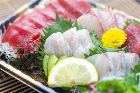 魚屋さんが伝授する鮮度のよい刺身の見分け方 鮮魚 丸松 通販ストア