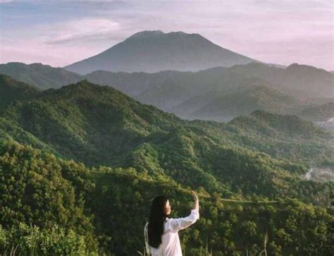 Tugu Kujang Bogor Sejarah Lokasi Daya Tarik