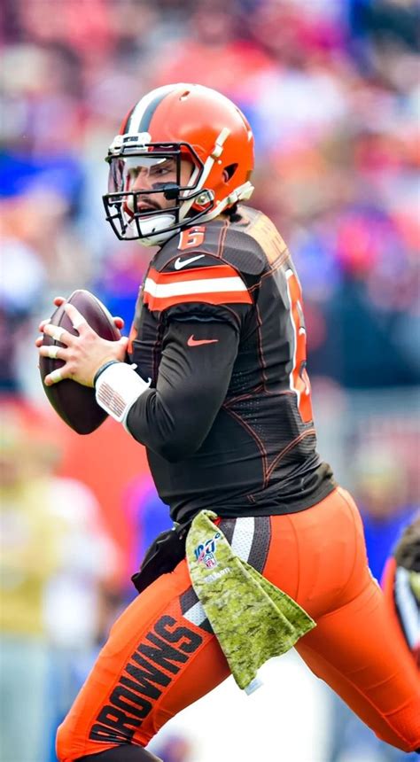 Pin By Jason Streets On Cleveland Browns Football Helmets Cleveland