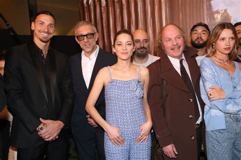 Marion Cotillard Paris Pour La Premi Re D Ast Rix Et Ob Lix L Empire