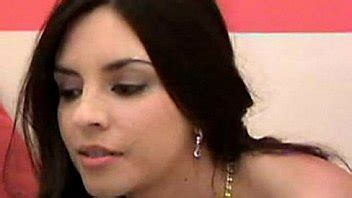 Gorgeous Latina Hottie Enjoying A Glass Dildo XNXX