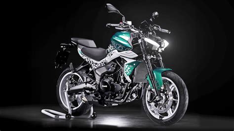 2023 Benelli Tornado Naked Twin 500 Opis zdjęcia dane techniczne