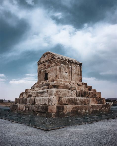 Pasargad Explore The Beauty Of Ancient Persian Architecture