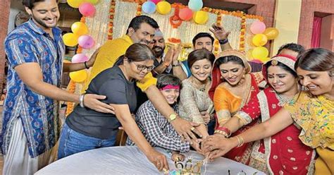 Celebrating 600 episodes of Meet TV serial was done on the sets | Sandesh