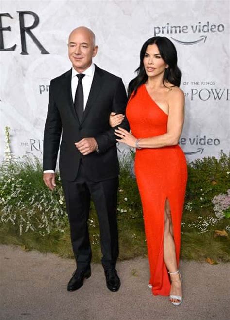 Jeff Bezos And Fiancee Lauren Sanchez Staying At Kenny G S 2 5 Acre