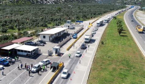 9 günlük bayram tatili başladı Yollarda trafik nasıl İşte yollardaki