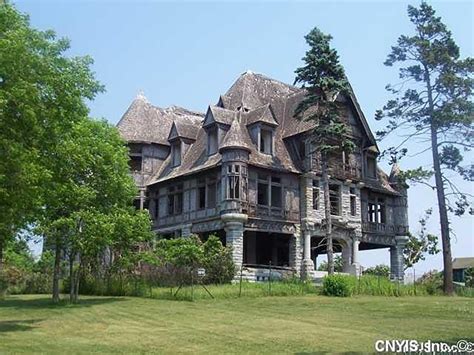 Inside Abandoned Mansions 6 Hauntingly Beautiful Us Sites