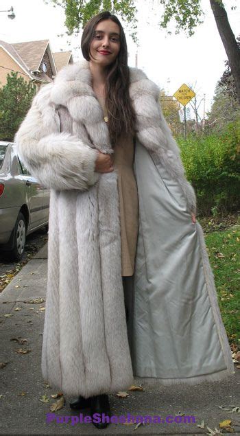 Pin En Fur Coat Satin Lining