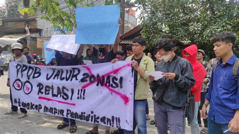 Demo Di SMA 2 Kota Bekasi Protes Dugaan Manipulasi PPDB Oknum Sekolah