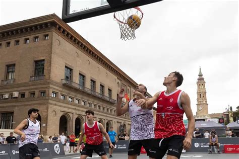 Fotos baloncesto 3x3 en la plaza del Pilar de Zaragoza Imágenes