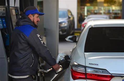 Naftas aumentaron un 4 por ciento cómo quedaron los precios en Córdoba