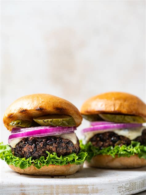 Easy Black Bean Burger Recipe - Sandra Valvassori