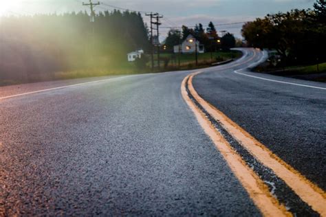 Two Way Road Traffic And Safety 18 Key Facts Clover Leaf Driving School