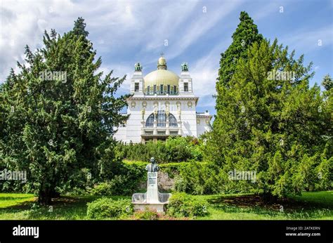 Heiliger severin statue Fotos und Bildmaterial in hoher Auflösung Alamy