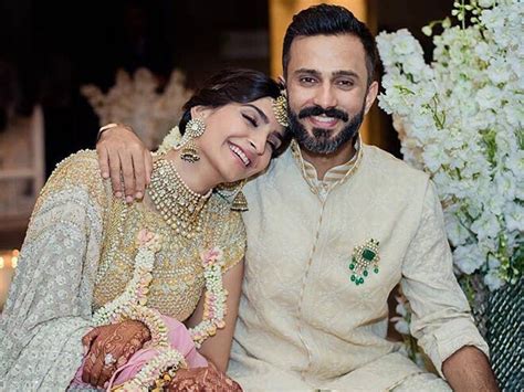 Sonam Kapoor Anand Ahuja Anniversary Craziest Celebrity Videos From