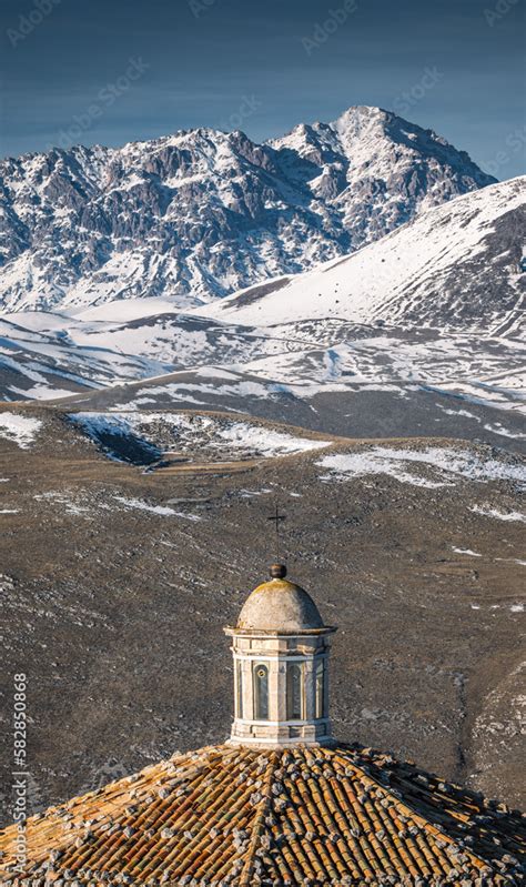 Tramonto Su Campo Imperatore Visto Dal Castello Di Rocca Calascio Foto